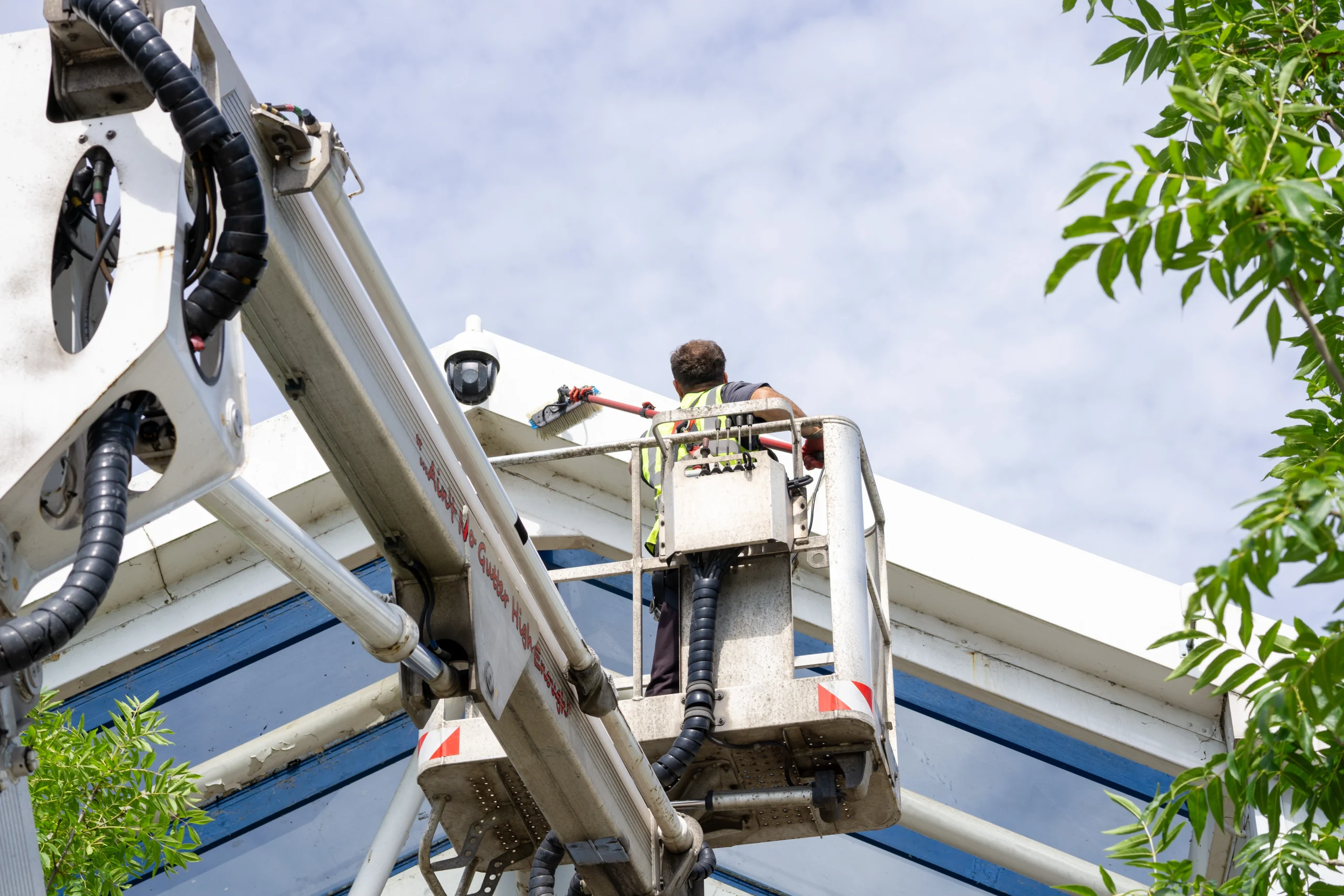 fascia washing outside a shopping mall unit